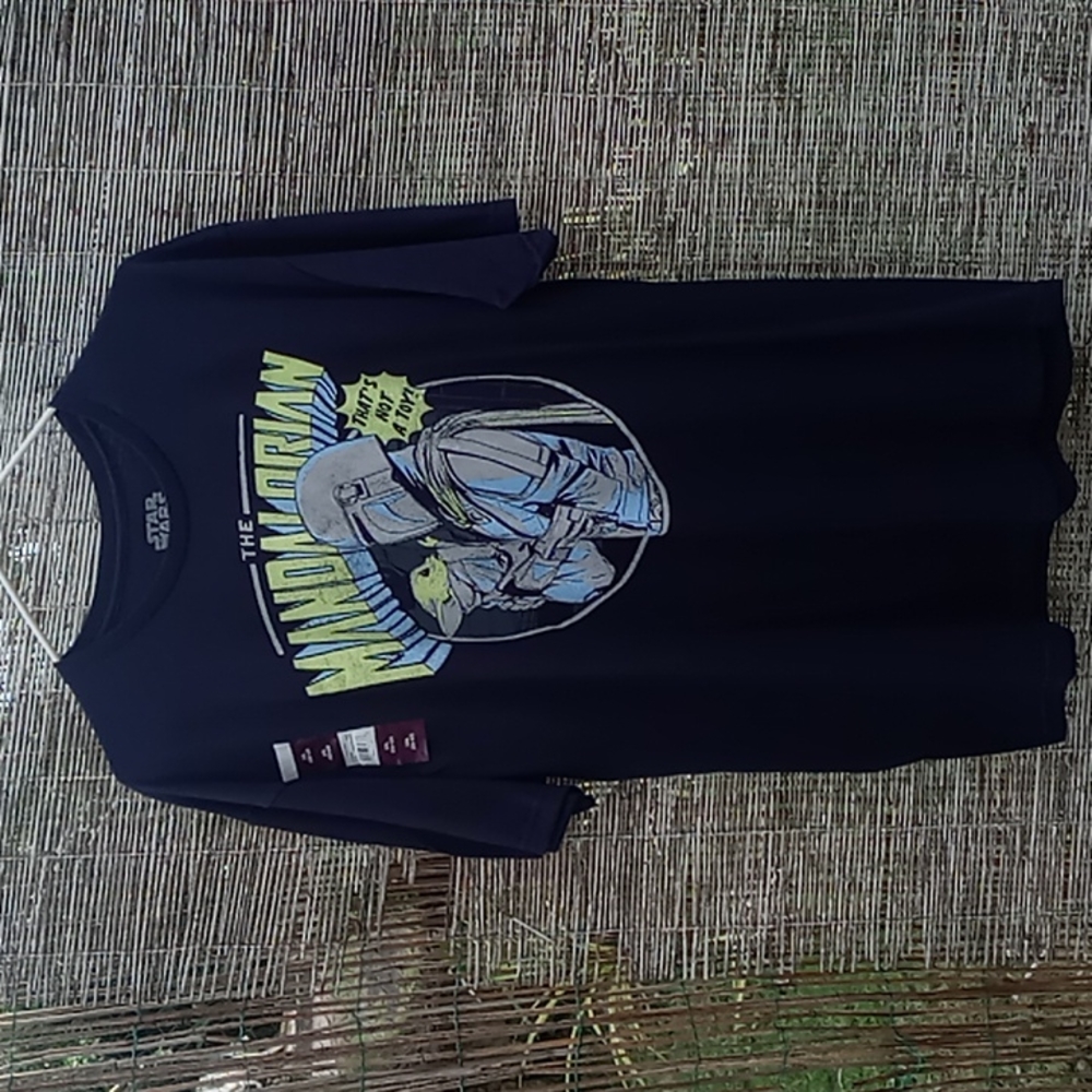 🆕 Star Wars The Mandalorian tshirt - Picture 3 of 7